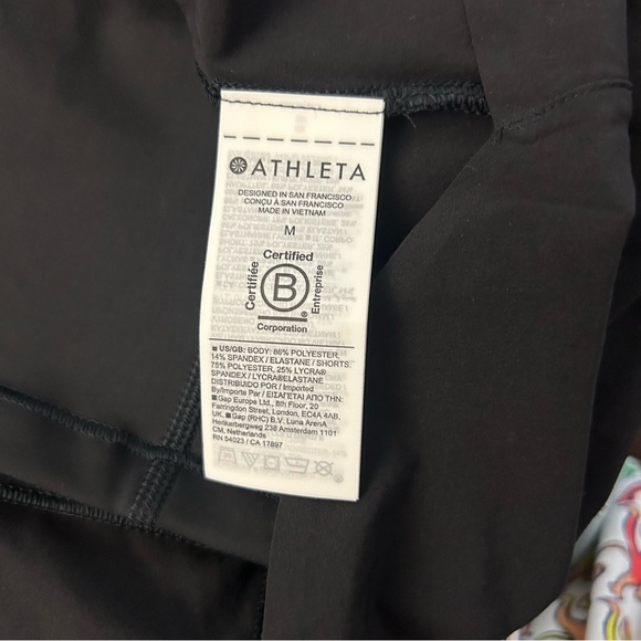 Athleta Black Run With It 14” Skort - Picture 8 of 9